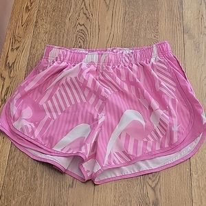 women's nike dri fit size large with panty liner pink